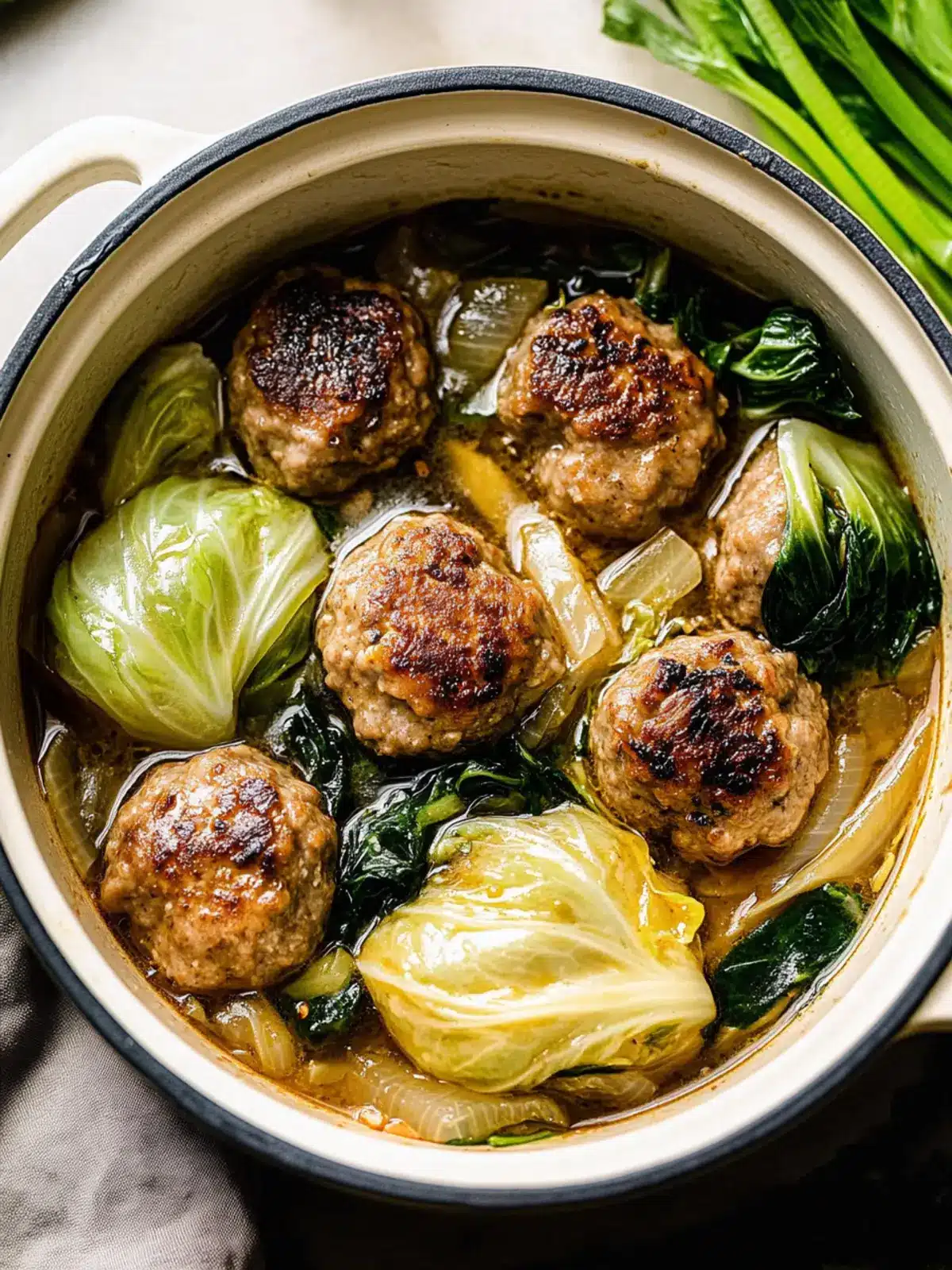 Chinese Lion’s Head Meatballs With Cabbage Stew
