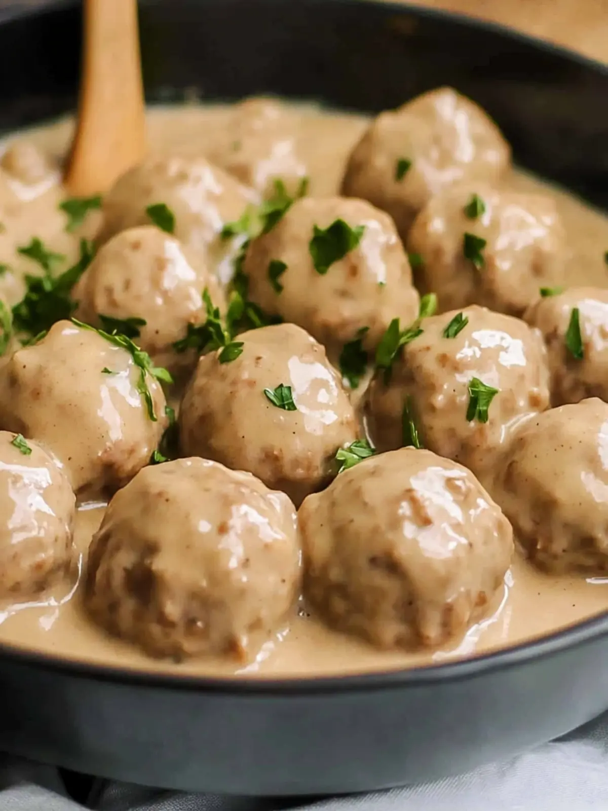 Slow Cooker Swedish Meatballs