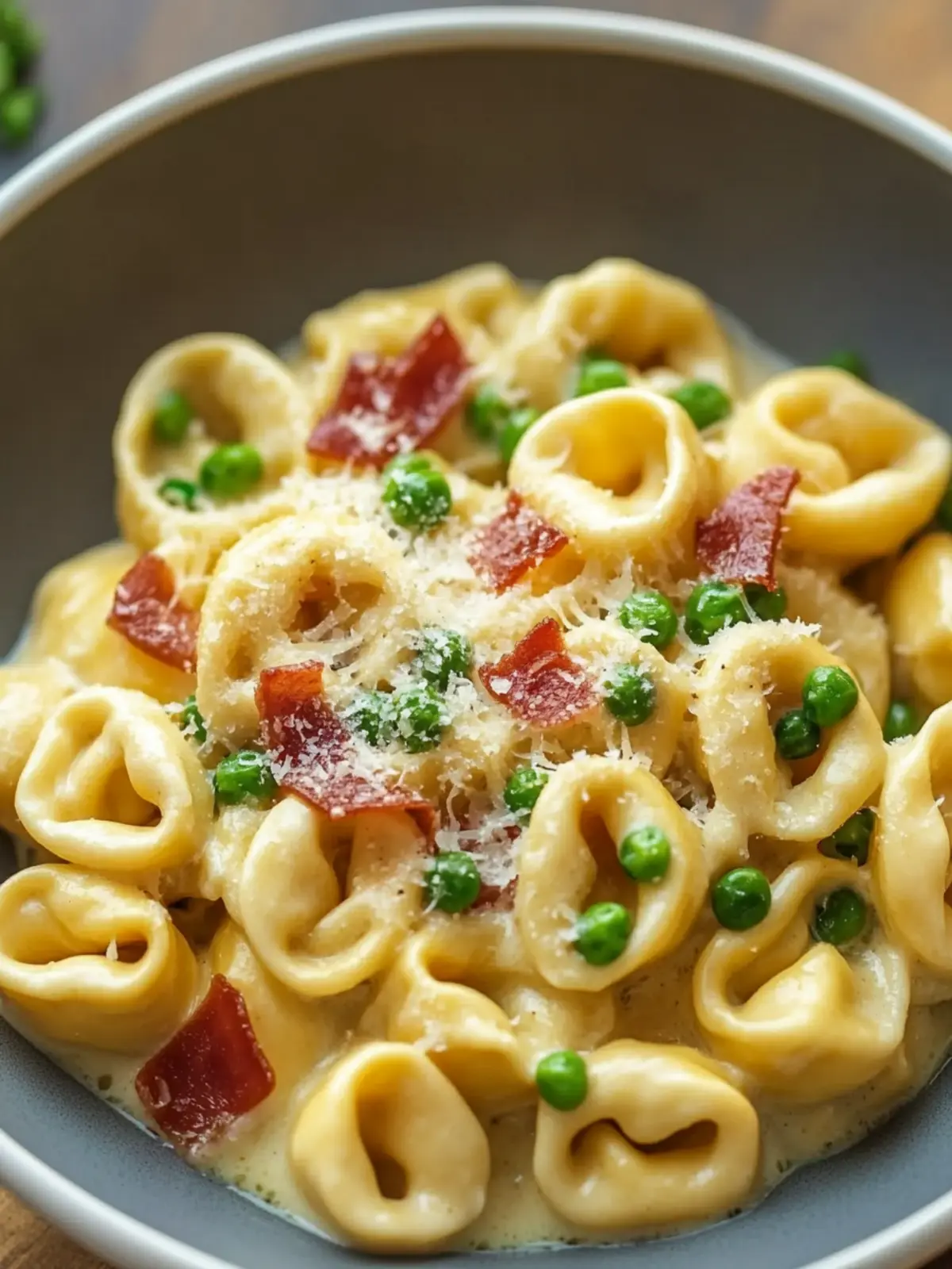 Easy 30-Minute Tortellini Carbonara